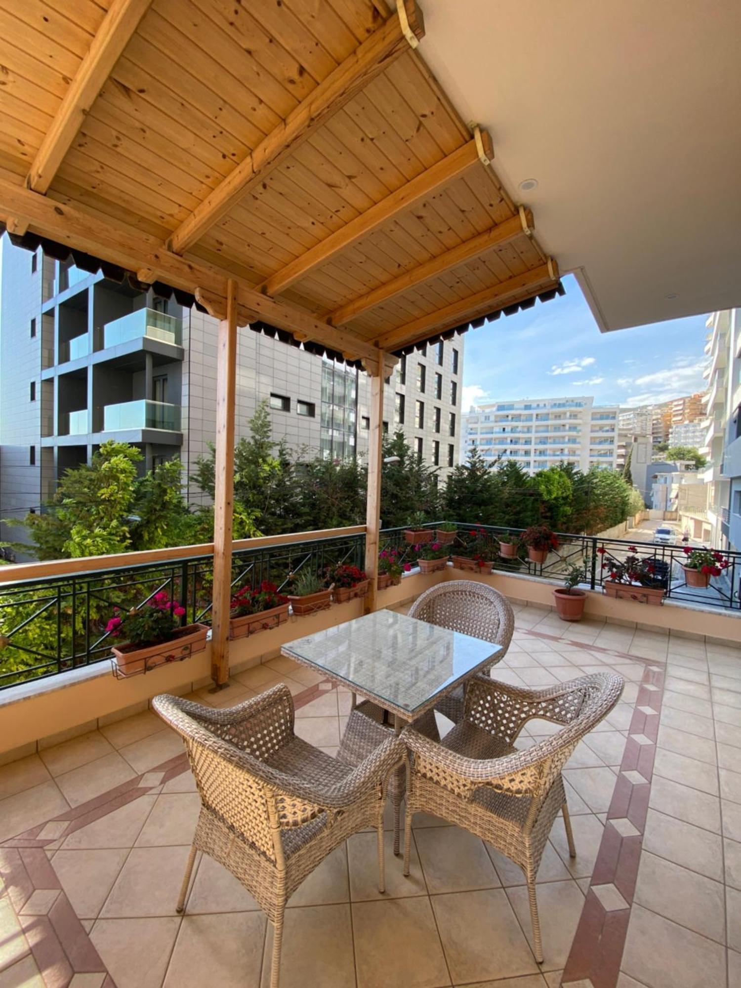 Apartament Galaxy Sarandë Eksteriør billede